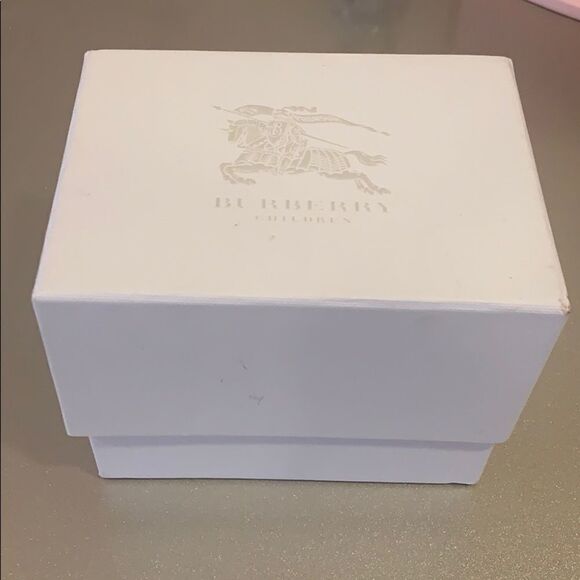 Burberry Children box  - Picture 1 of 10